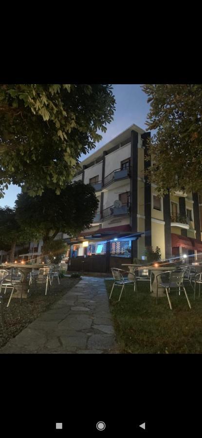 Hotel Lido Bollengo Bagian luar foto